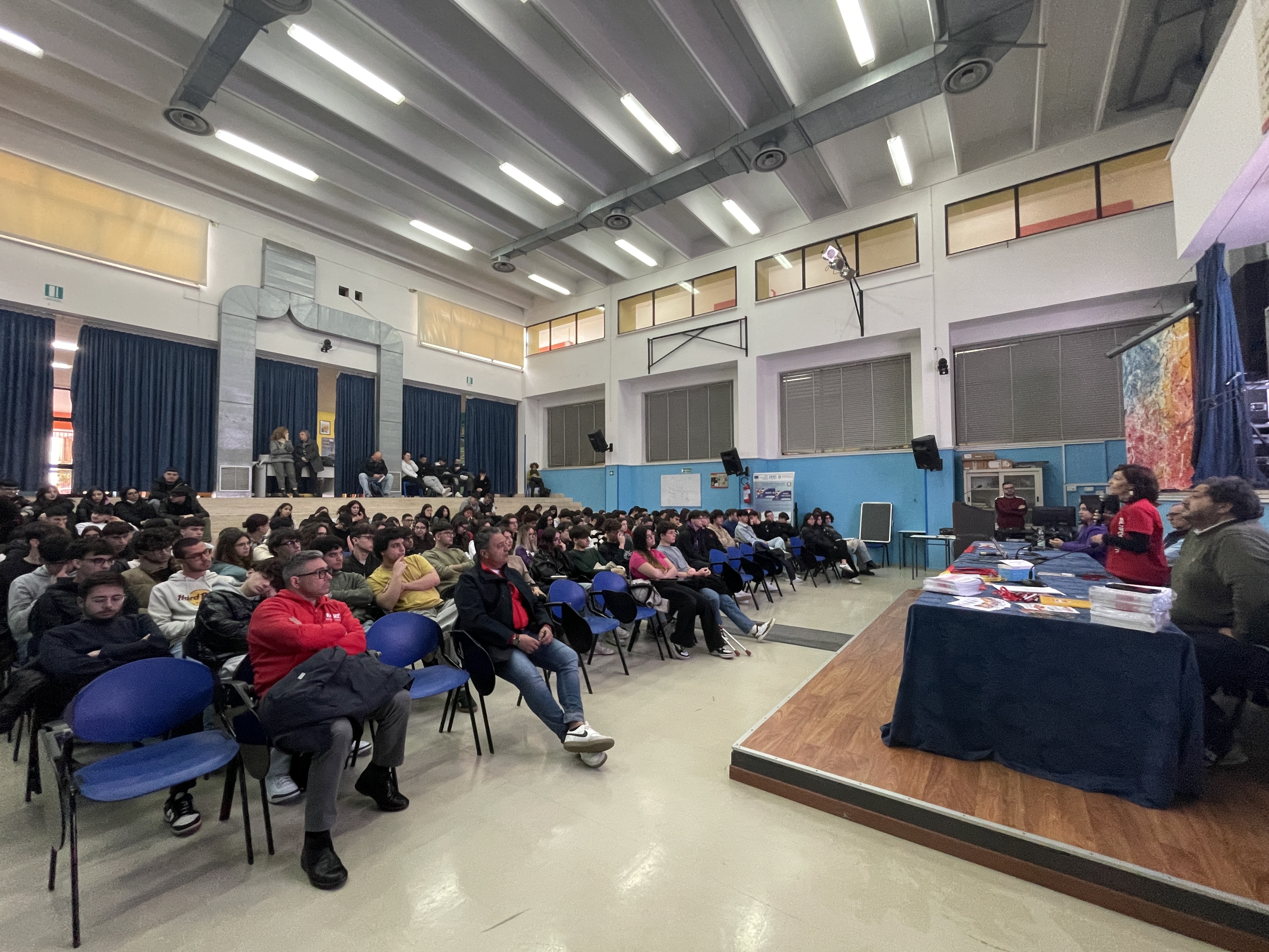 Seminario Formativo - Informativo Presso l'Istituto Salvatore Trinchese di Martano con ADMO, AIL E Thalassemici Brindisi.